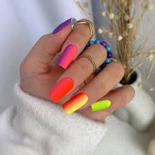 Spiritual Nail Art manicure / Maniküre neon colours